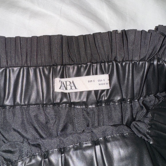 ZARA Leather Pleated Skirt🎃 - Picture 3 of 4